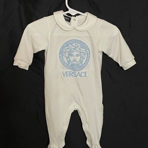 Baby Versace footie white/baby blue size 0/3 Month